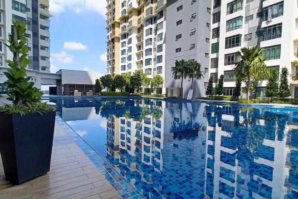 ג'והור בהרו Homestay Arc Cozyhome Austin Hills 4-5Pax מראה חיצוני תמונה